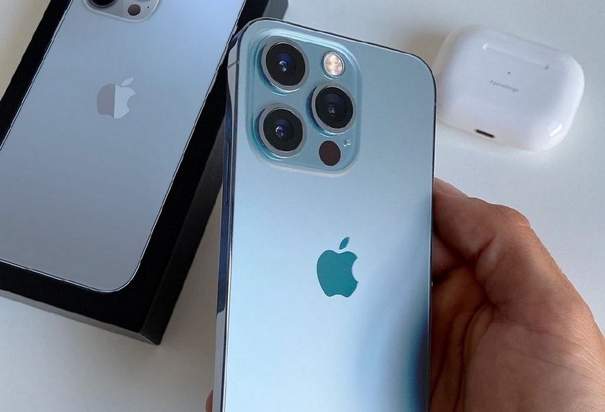 Какой iPhone лучше купить? Какой из них самый последний, и какой стоит выбрать?