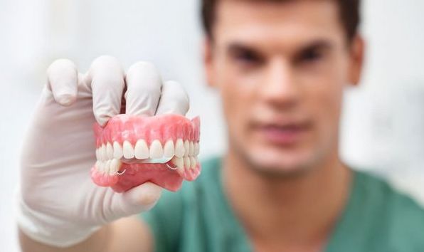 Установка зубных мостов: восстановление красивой улыбки